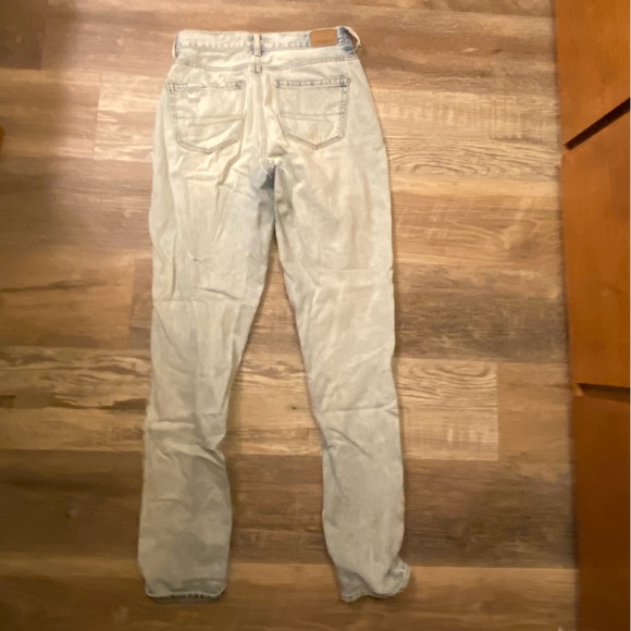Light wash Mom jeans - Picture 5 of 5